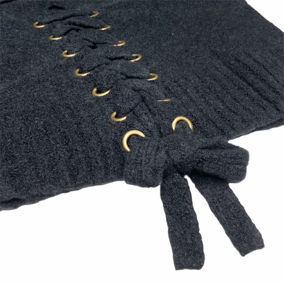 new Lovers + Friends ❤︎ Lovely Lines Knit Back Lace Up Sweater ❤︎ Night Black ❤︎ - Picture 9 of 16